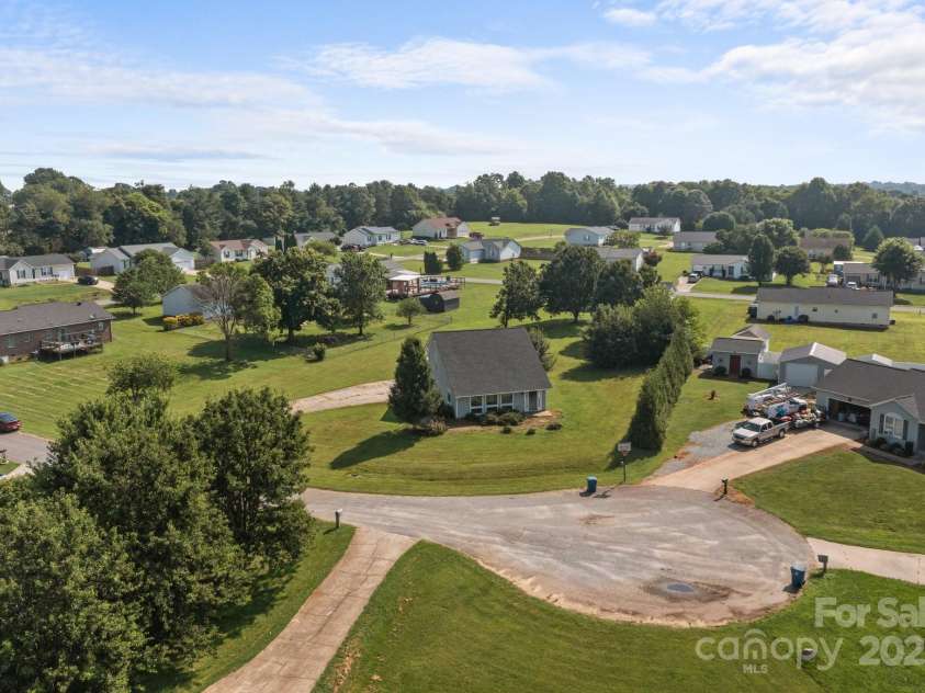 2268 Bay Court, Newton, NC 28658.  MLS# CAR4275237, YatesRealty ID 22986. 