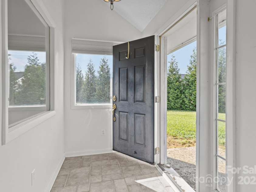 2268 Bay Court, Newton, NC 28658.  MLS# CAR4275237, YatesRealty ID 22986. 