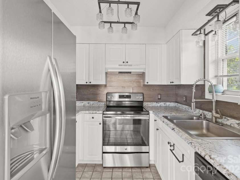 2268 Bay Court, Newton, NC 28658.  MLS# CAR4275237, YatesRealty ID 22986. 