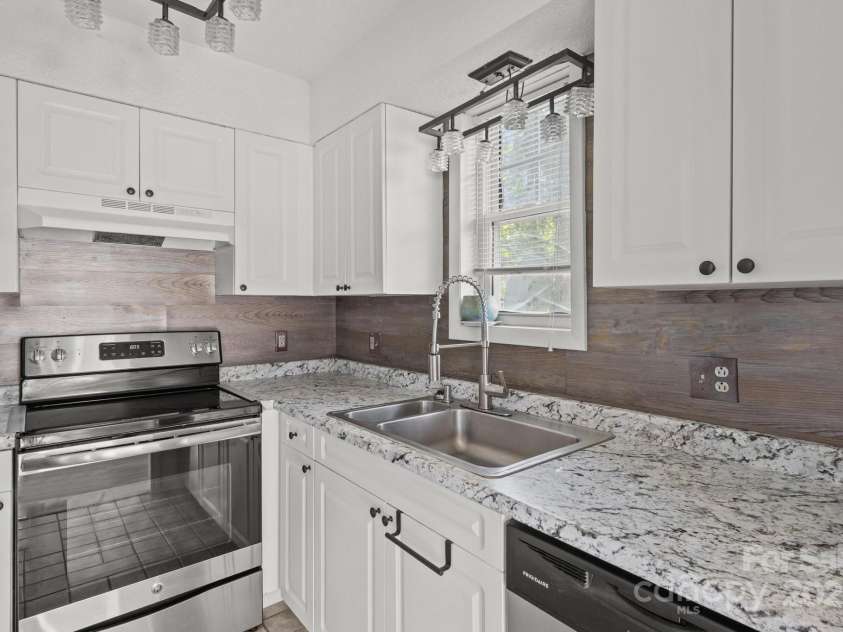 2268 Bay Court, Newton, NC 28658.  MLS# CAR4275237, YatesRealty ID 22986. 
