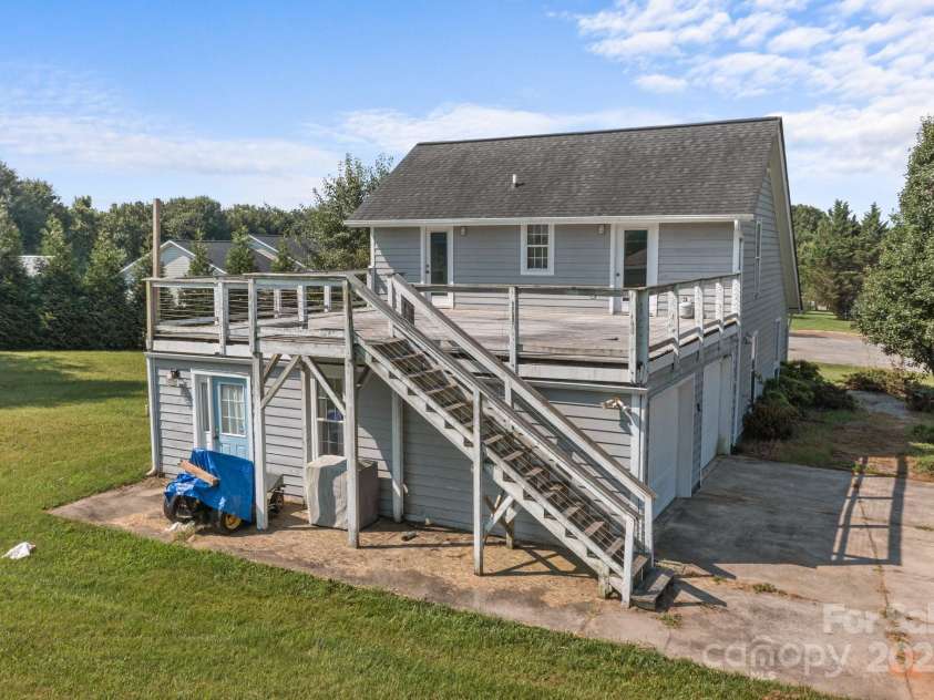 2268 Bay Court, Newton, NC 28658.  MLS# CAR4275237, YatesRealty ID 22986. 
