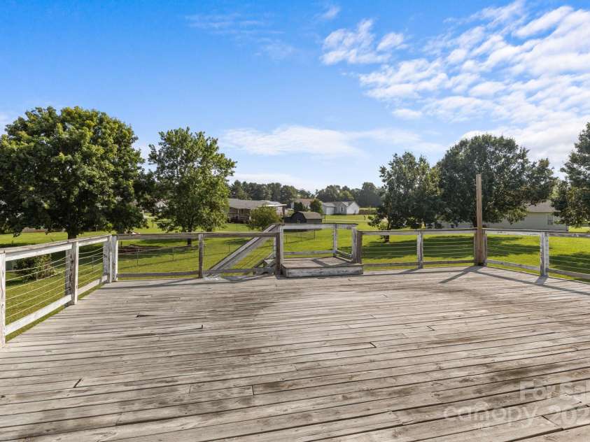2268 Bay Court, Newton, NC 28658.  MLS# CAR4275237, YatesRealty ID 22986. 