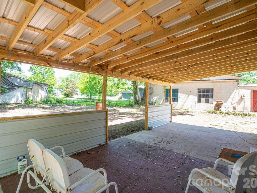 304 Margie Street, Belmont, NC 28012.  MLS# CAR4366449, YatesRealty ID 22986. 