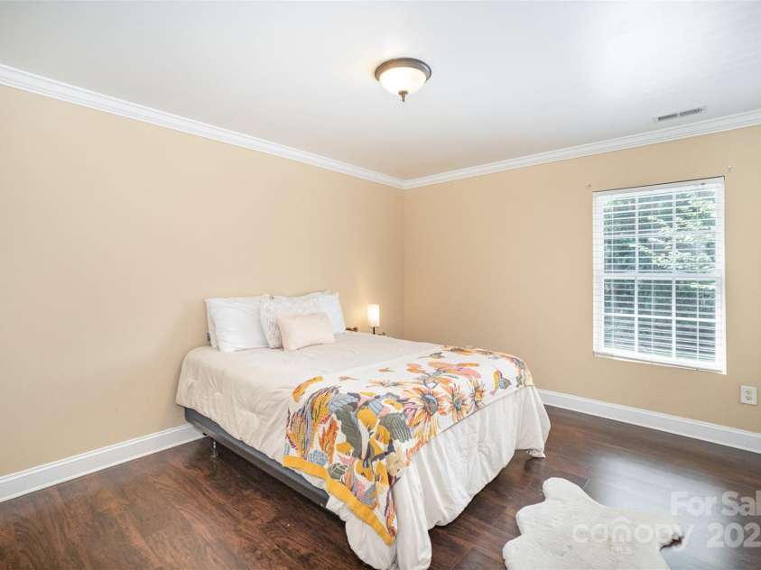 4732 Meadowfield Road, Charlotte, NC 28215.  MLS# CAR4274693, YatesRealty ID 22987. Bedroom 3