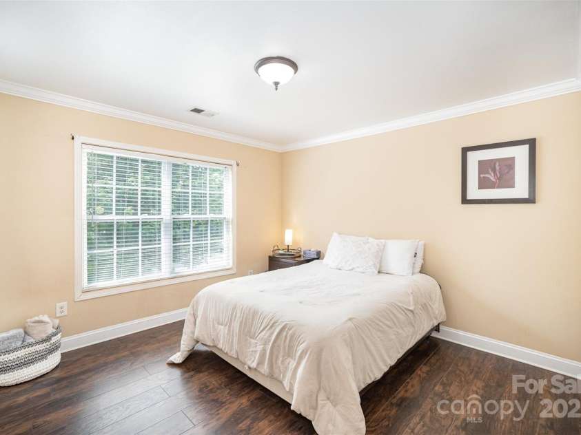 4732 Meadowfield Road, Charlotte, NC 28215.  MLS# CAR4274693, YatesRealty ID 22987. Bedroom 4