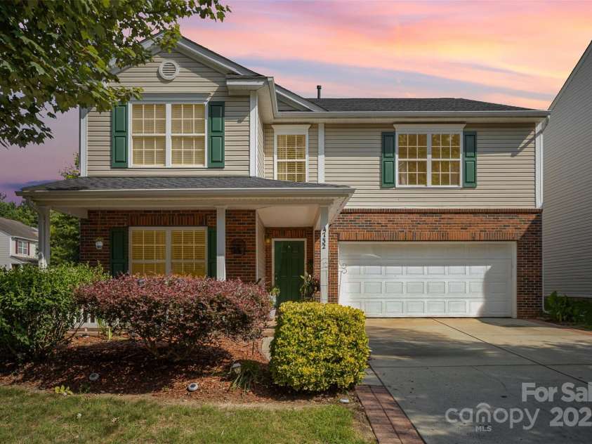 4732 Meadowfield Road, Charlotte, NC 28215.  MLS# CAR4274693, YatesRealty ID 22987. Front