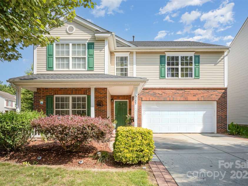 4732 Meadowfield Road, Charlotte, NC 28215.  MLS# CAR4274693, YatesRealty ID 22987. Front