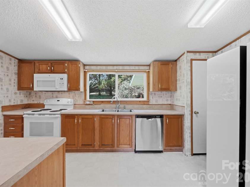 1488 Watermill Road, Morganton, NC 28655.  MLS# CAR4379611, YatesRealty ID 22988. 