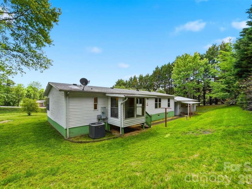 1488 Watermill Road, Morganton, NC 28655.  MLS# CAR4379611, YatesRealty ID 22988. 
