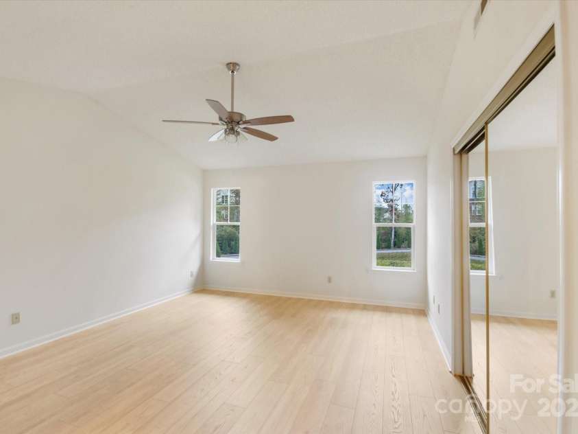 102 Fox Den Court, Hendersonville, NC 28792.  MLS# CAR4316713, YatesRealty ID 22989. 