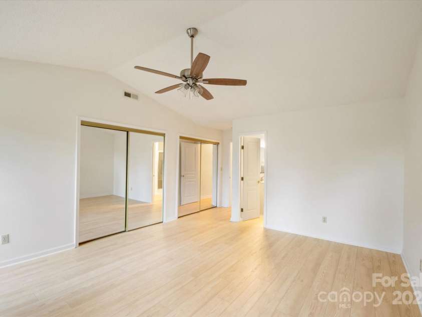 102 Fox Den Court, Hendersonville, NC 28792.  MLS# CAR4316713, YatesRealty ID 22989. 