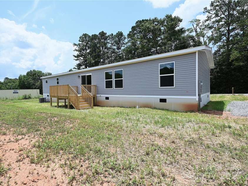 1213 Renno Road, Clinton, SC 29235.  MLS# CAR4257962, YatesRealty ID 2299. 