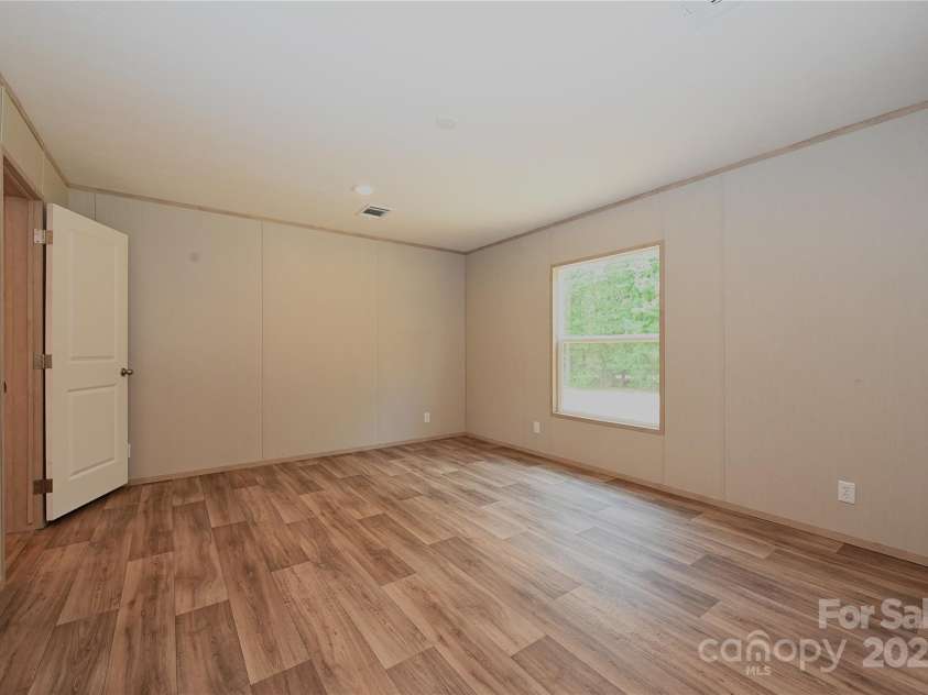 1213 Renno Road, Clinton, SC 29235.  MLS# CAR4257962, YatesRealty ID 2299. 