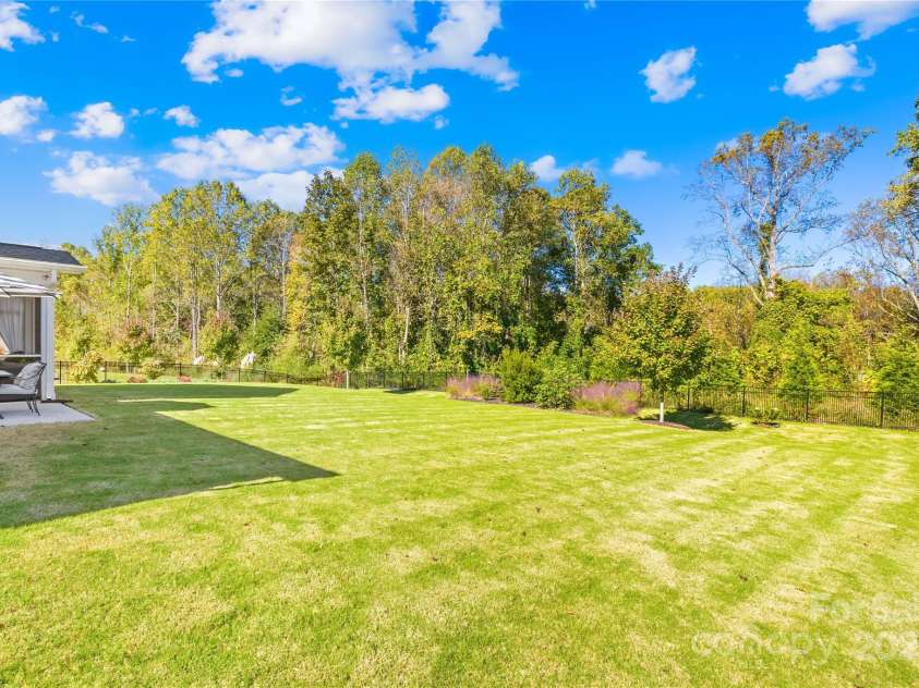 12632 Dunloe Wood Drive, Huntersville, NC 28078.  MLS# CAR4331517, YatesRealty ID 2299. 