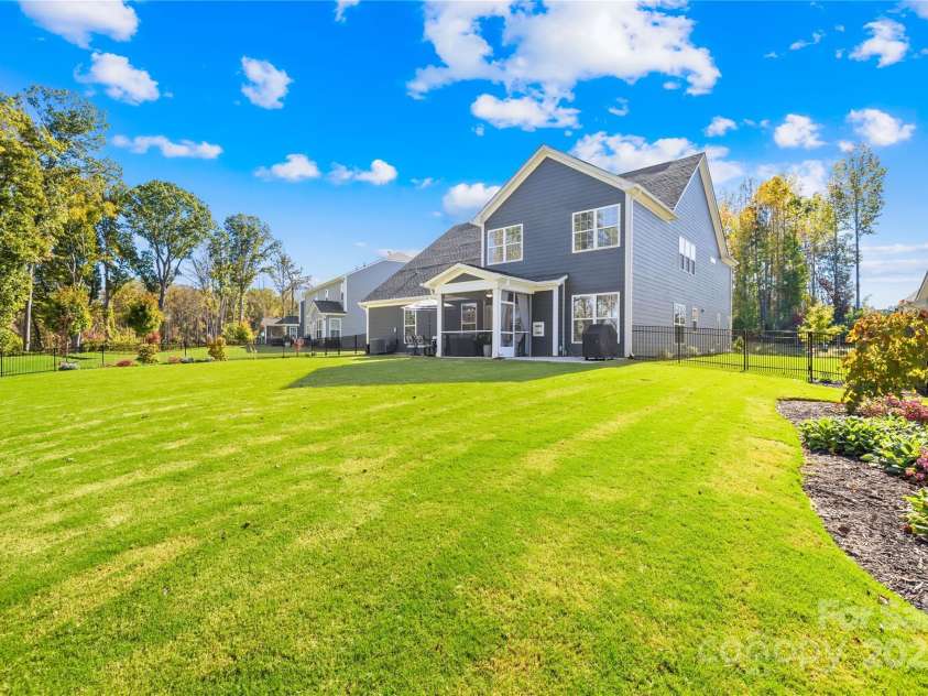 12632 Dunloe Wood Drive, Huntersville, NC 28078.  MLS# CAR4331517, YatesRealty ID 2299. 