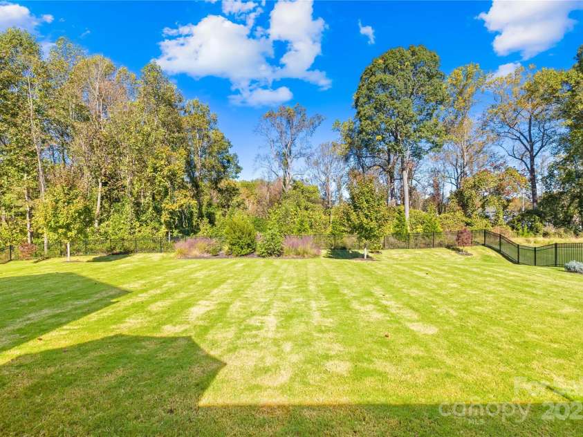 12632 Dunloe Wood Drive, Huntersville, NC 28078.  MLS# CAR4331517, YatesRealty ID 2299. 