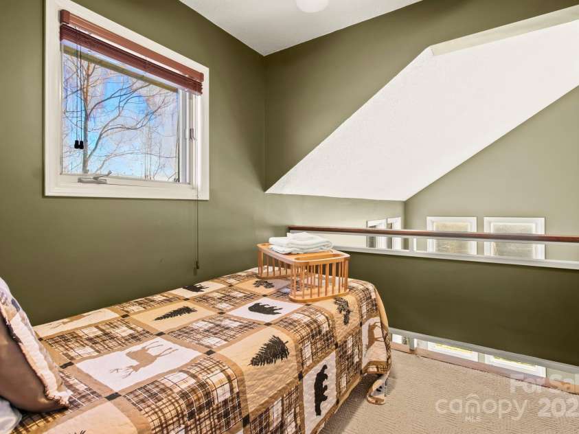 190 Briarcliff Road, Blowing Rock, NC 28605.  MLS# CAR4234277, YatesRealty ID 2299. Upstairs Loft #2-Connected to Bedroom