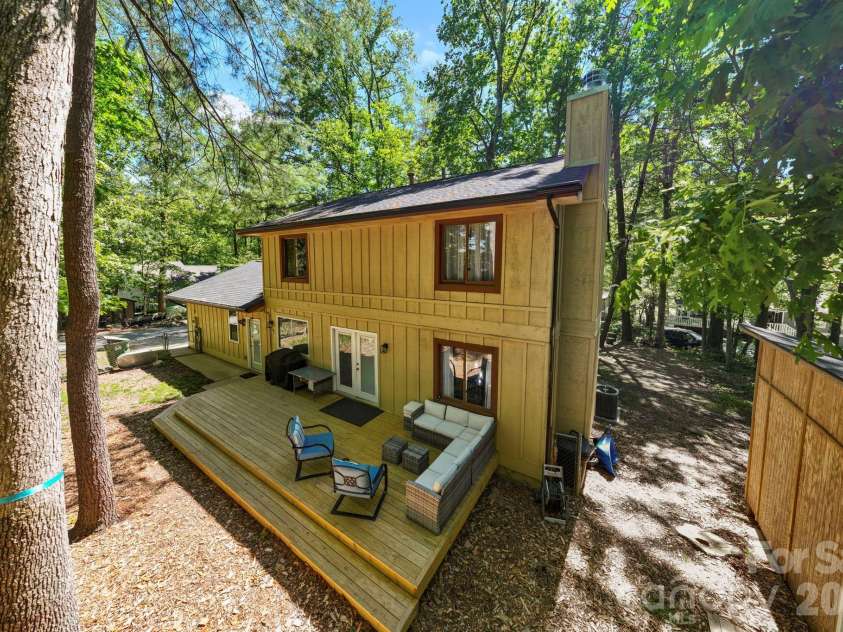 1 Eastway Court, Fletcher, NC 28732.  MLS# CAR4377103, YatesRealty ID 22990. 