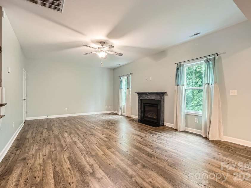 2864 Park Ridge Boulevard, Rock Hill, SC 29732.  MLS# CAR4220090, YatesRealty ID 22991. 