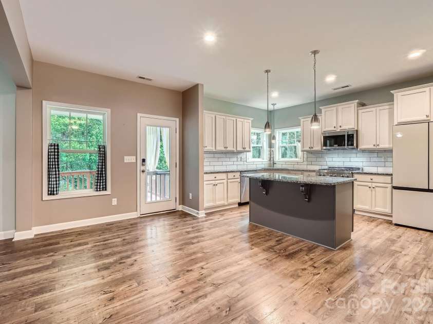 2864 Park Ridge Boulevard, Rock Hill, SC 29732.  MLS# CAR4220090, YatesRealty ID 22991. 