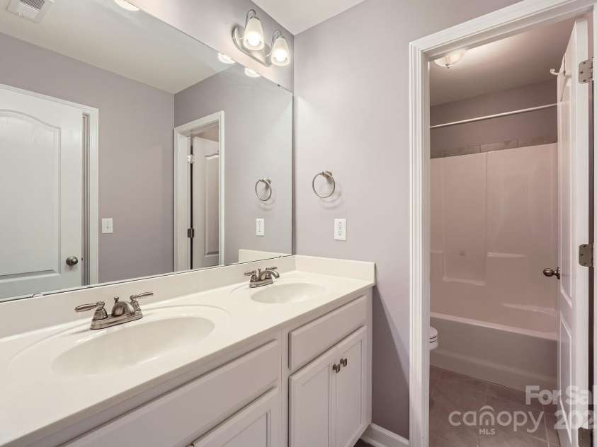 2864 Park Ridge Boulevard, Rock Hill, SC 29732.  MLS# CAR4220090, YatesRealty ID 22991. 