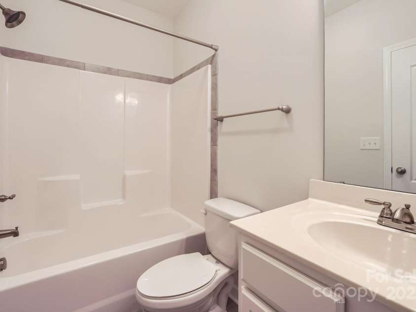 2864 Park Ridge Boulevard, Rock Hill, SC 29732.  MLS# CAR4220090, YatesRealty ID 22991. 