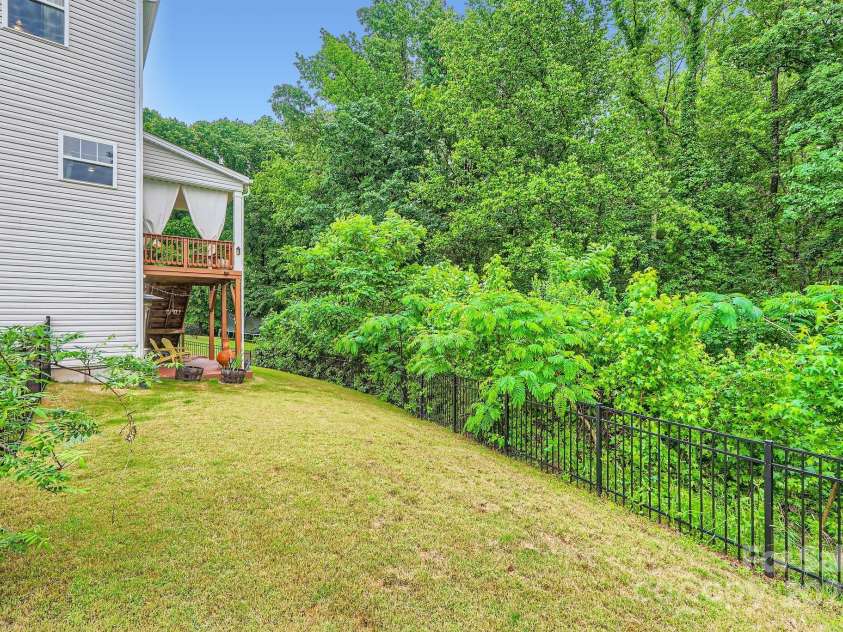 2864 Park Ridge Boulevard, Rock Hill, SC 29732.  MLS# CAR4220090, YatesRealty ID 22991. 
