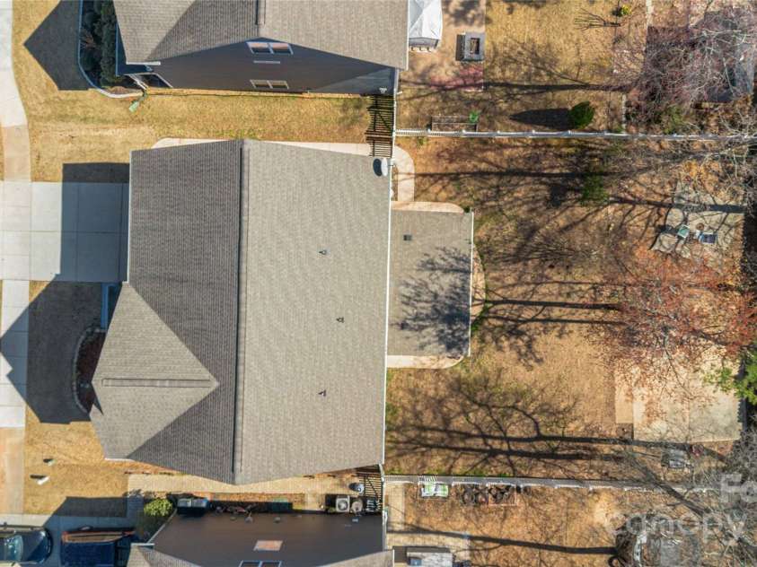 3960 Franklin Meadows Drive, Matthews, NC 28105.  MLS# CAR4231754, YatesRealty ID 22992. 