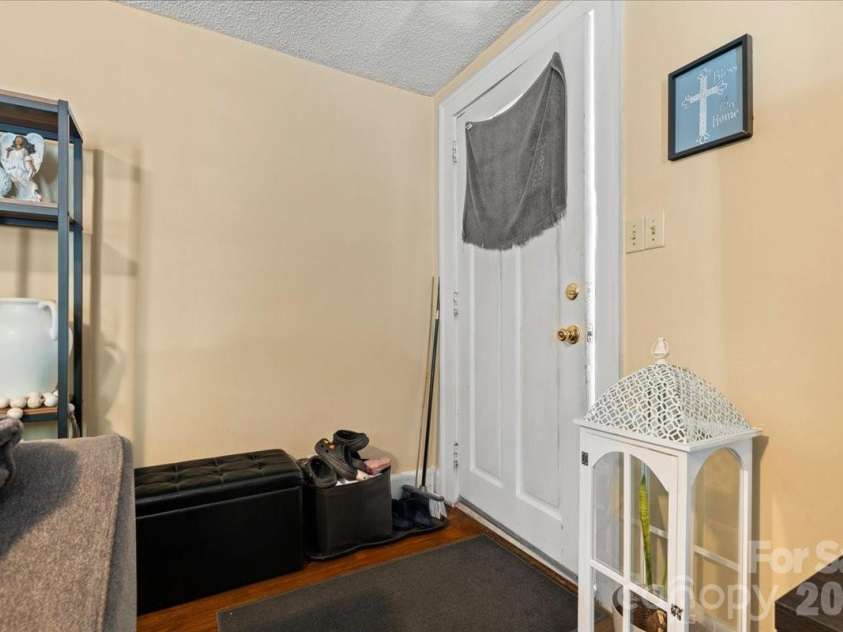 501 Church Street, Cheraw, SC 29520.  MLS# CAR4382511, YatesRealty ID 22992. 