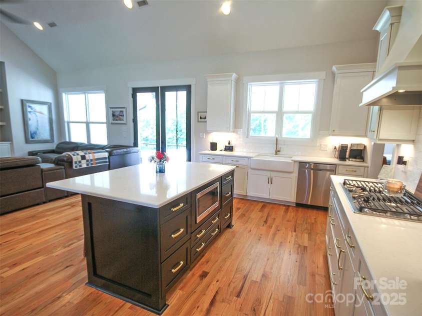 4282 Brandy Creek Court, Clover, SC 29710.  MLS# CAR4270337, YatesRealty ID 22993. 