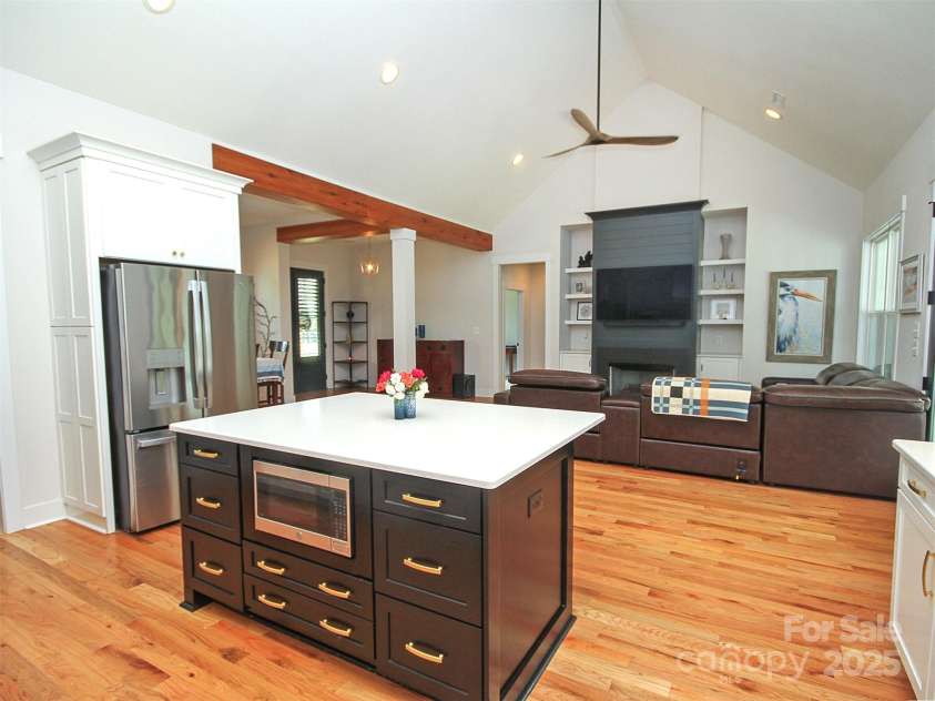 4282 Brandy Creek Court, Clover, SC 29710.  MLS# CAR4270337, YatesRealty ID 22993. 