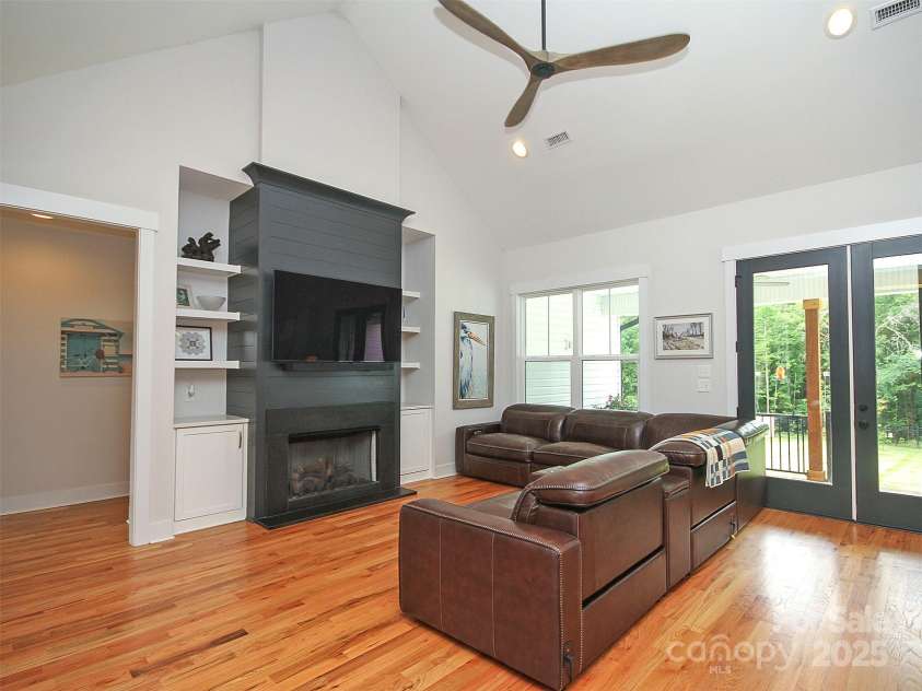 4282 Brandy Creek Court, Clover, SC 29710.  MLS# CAR4270337, YatesRealty ID 22993. 