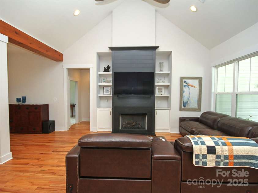 4282 Brandy Creek Court, Clover, SC 29710.  MLS# CAR4270337, YatesRealty ID 22993. 