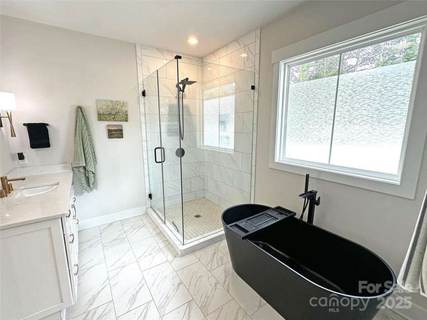 4282 Brandy Creek Court, Clover, SC 29710.  MLS# CAR4270337, YatesRealty ID 22993. 