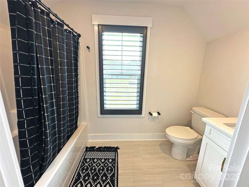 4282 Brandy Creek Court, Clover, SC 29710.  MLS# CAR4270337, YatesRealty ID 22993. 