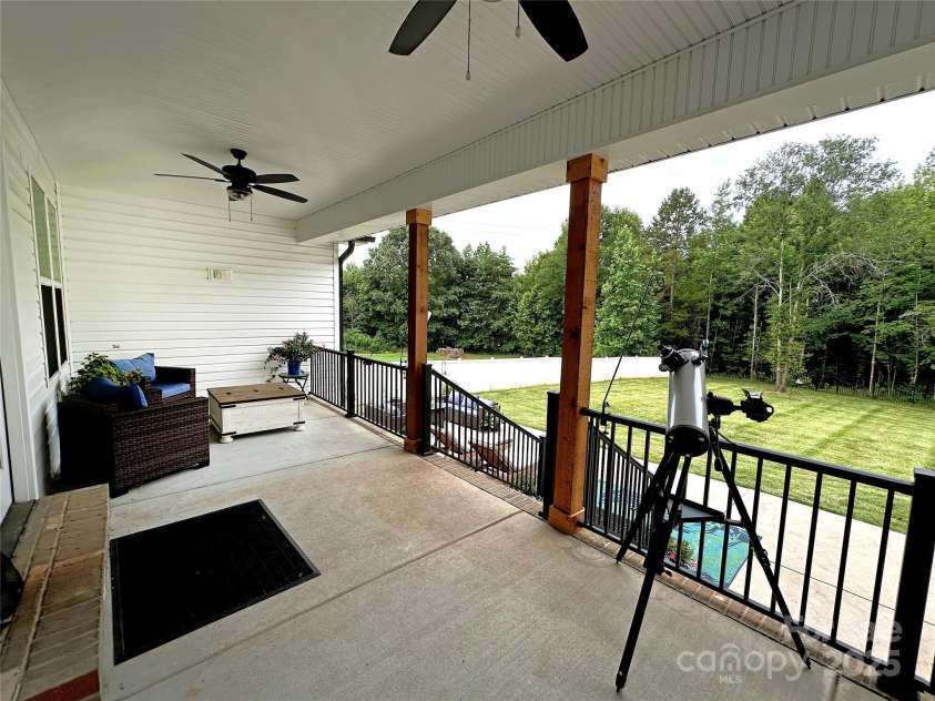 4282 Brandy Creek Court, Clover, SC 29710.  MLS# CAR4270337, YatesRealty ID 22993. 