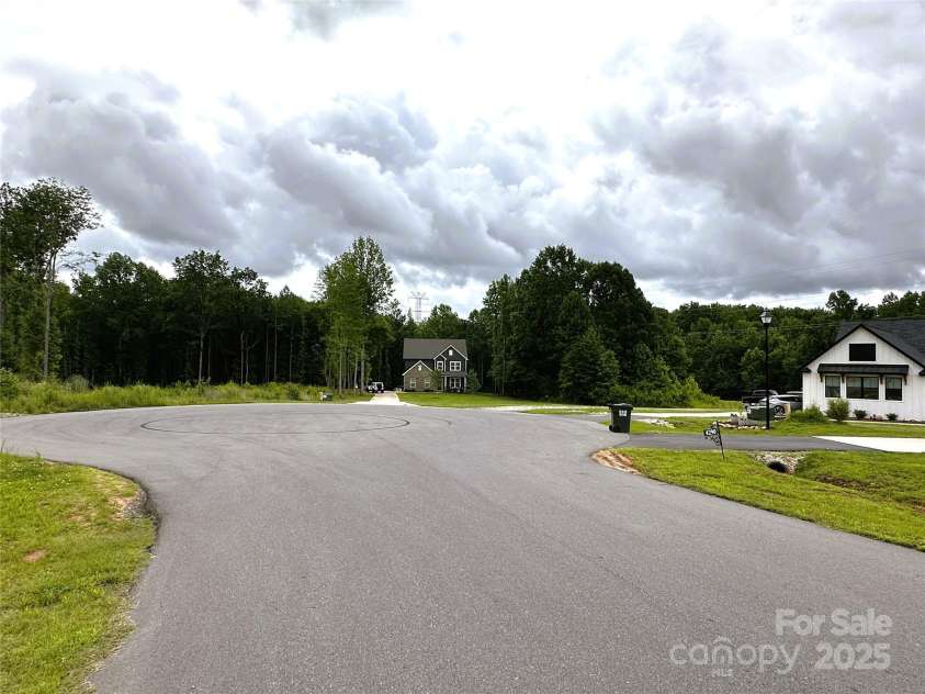 4282 Brandy Creek Court, Clover, SC 29710.  MLS# CAR4270337, YatesRealty ID 22993. 