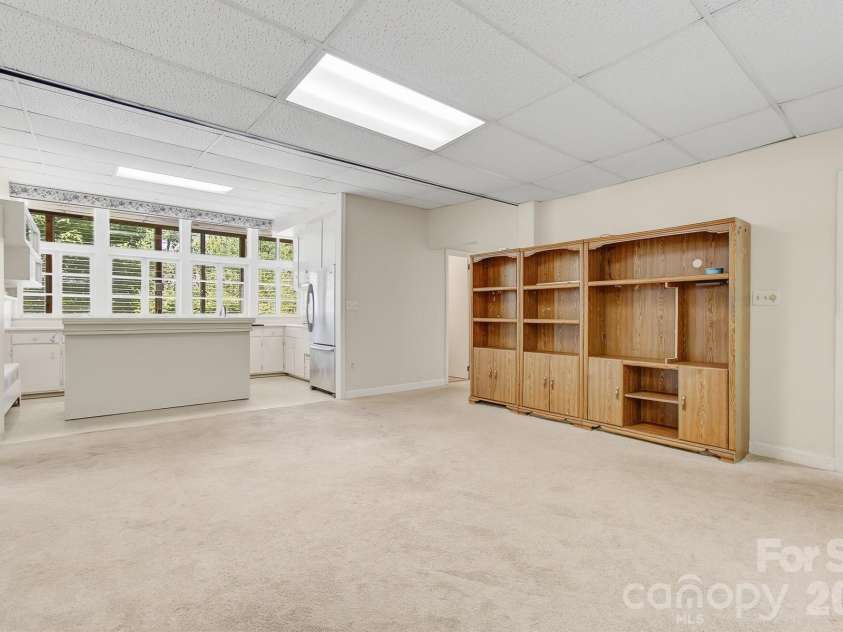 20 Reed Road, Asheville, NC 28805.  MLS# CAR4380460, YatesRealty ID 22995. 