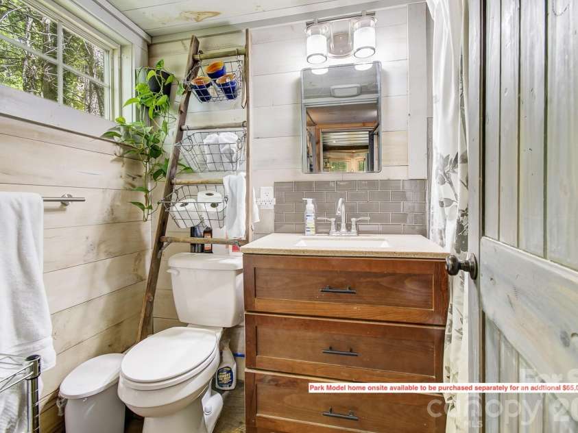 20 Reed Road, Asheville, NC 28805.  MLS# CAR4380460, YatesRealty ID 22995. 