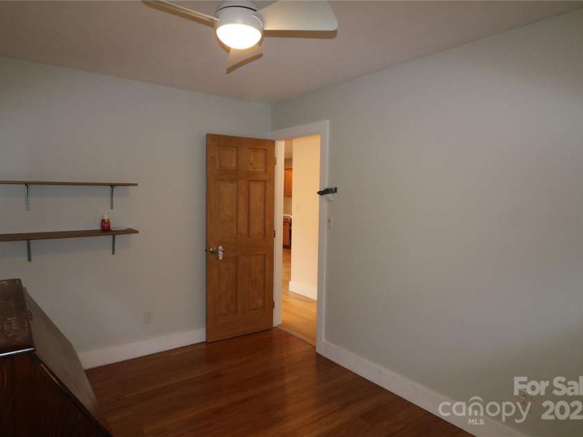 9 Oakland Street, Weaverville, NC 28787.  MLS# CAR4271854, YatesRealty ID 22995. 