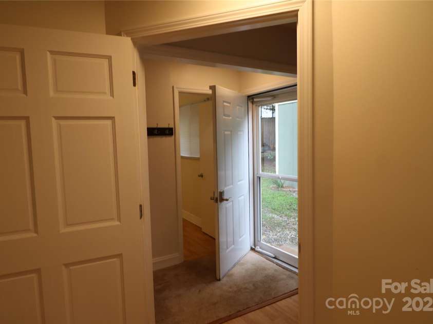 9 Oakland Street, Weaverville, NC 28787.  MLS# CAR4271854, YatesRealty ID 22995. 