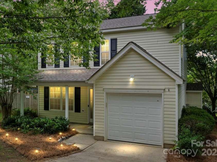 1410 Swaying Branch Lane, Clover, SC 29710.  MLS# CAR4261204, YatesRealty ID 22996. 