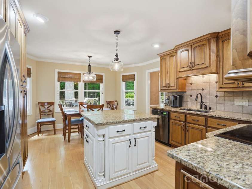 405 Hillcrest Drive, Harrisburg, NC 28075.  MLS# CAR4380571, YatesRealty ID 22996. 