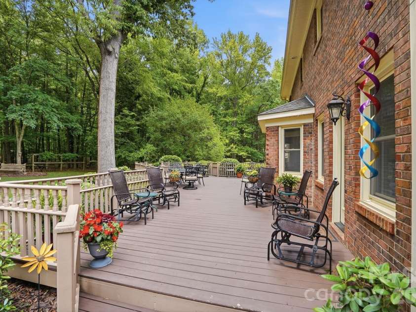 405 Hillcrest Drive, Harrisburg, NC 28075.  MLS# CAR4380571, YatesRealty ID 22996. 