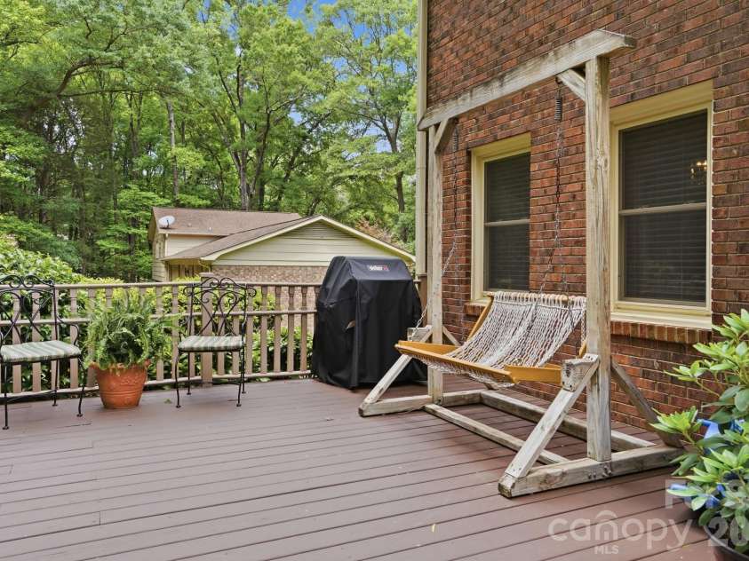 405 Hillcrest Drive, Harrisburg, NC 28075.  MLS# CAR4380571, YatesRealty ID 22996. 