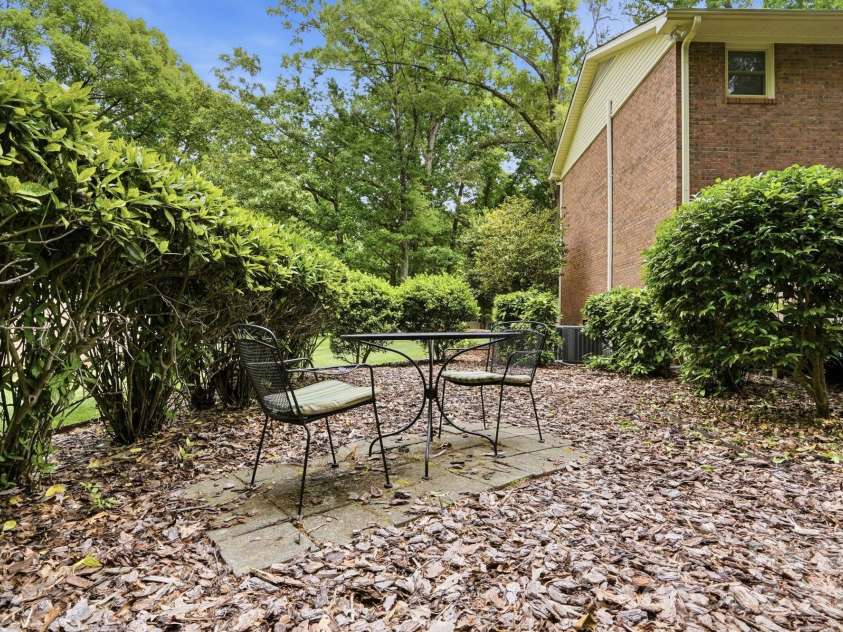 405 Hillcrest Drive, Harrisburg, NC 28075.  MLS# CAR4380571, YatesRealty ID 22996. 