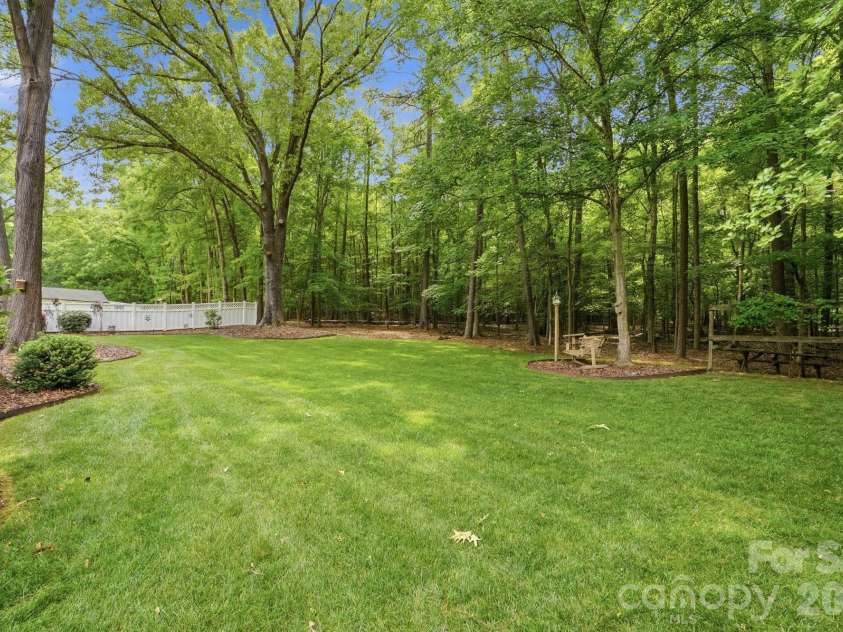405 Hillcrest Drive, Harrisburg, NC 28075.  MLS# CAR4380571, YatesRealty ID 22996. 