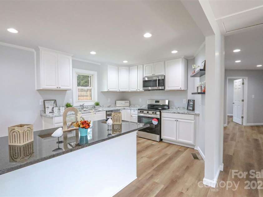 137 Hardin Road, Forest City, NC 28043.  MLS# CAR4264379, YatesRealty ID 22997. 