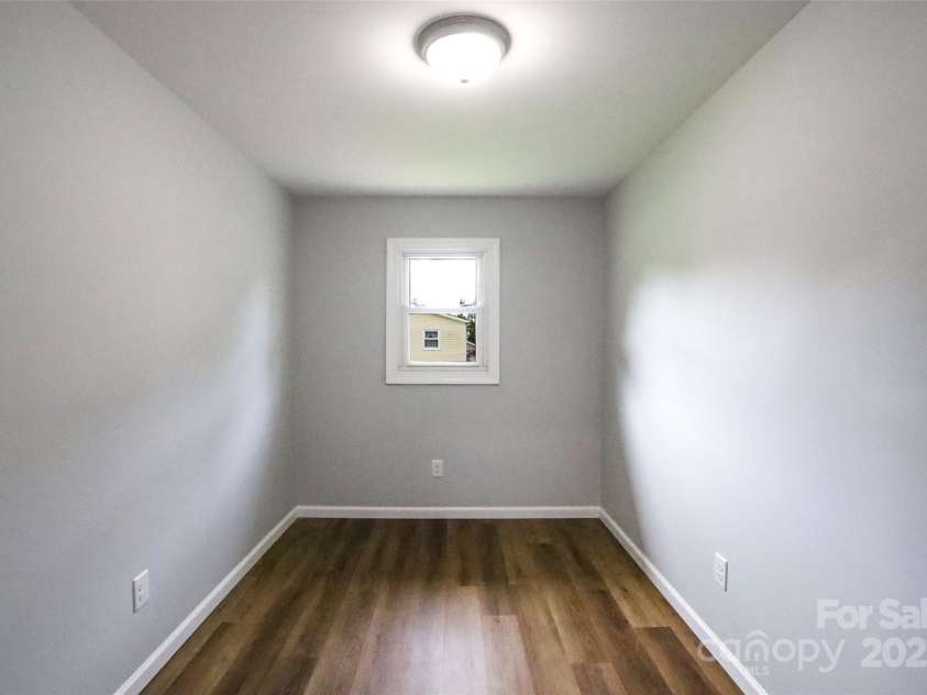 137 Hardin Road, Forest City, NC 28043.  MLS# CAR4264379, YatesRealty ID 22997. Bonus Room/ Office of the laundry room