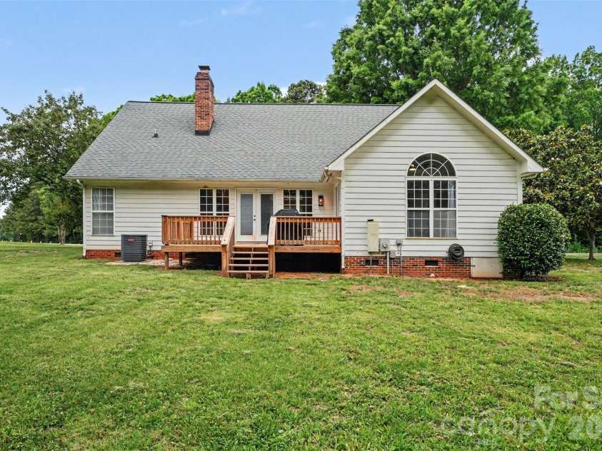 119 Stumpy Creek Road, Mooresville, NC 28117.  MLS# CAR4378604, YatesRealty ID 22999. 